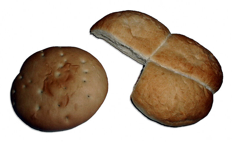 Panes chilenos en una panadería