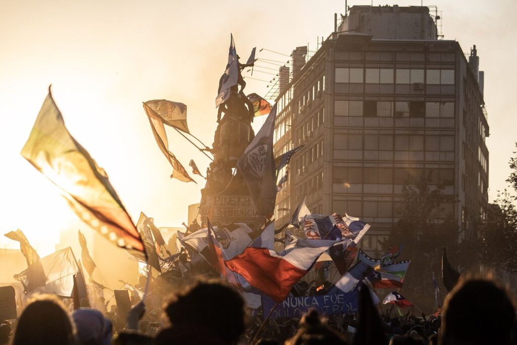 Plaza de la Dignidad al atardecer, 2019